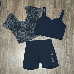 Like New Lululemon Navy Bundle. Size Tops 12/Bottom 10